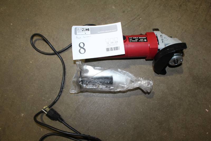 lot 8 image: PowerCraft 4.5in. Angle Grinder