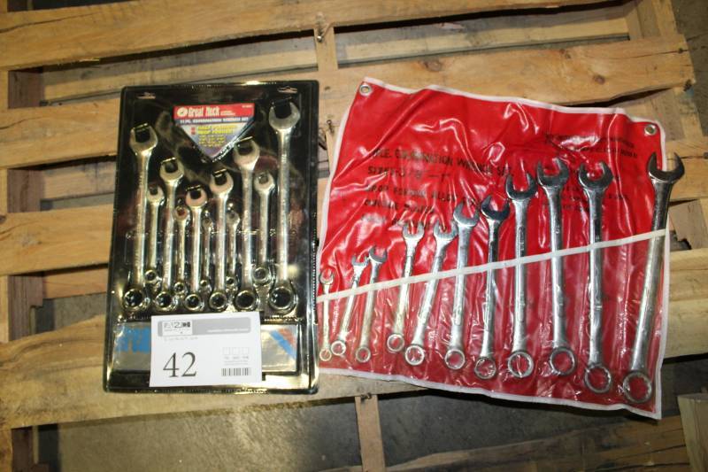 lot 42 image: Great Neck 11-Piece SAE Combination Wrench Set, GRIP 11-Piece SAE Combination Wrench Set