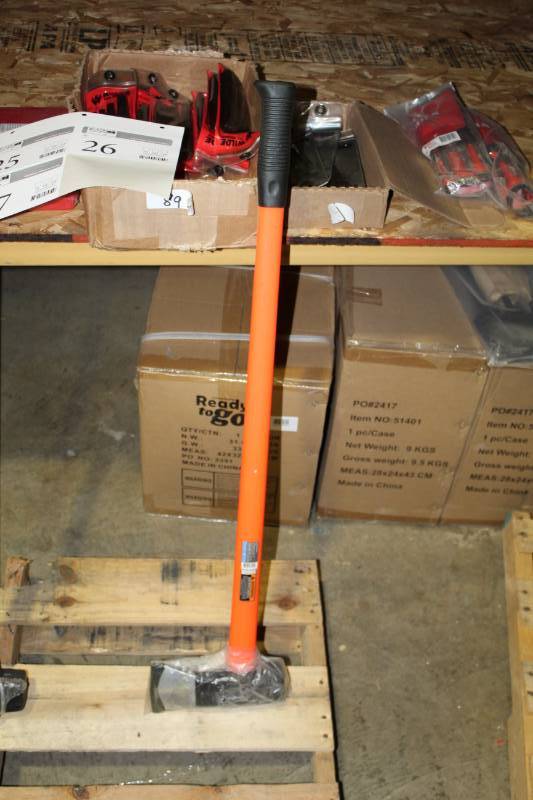 lot 26 image: Coleman 6lb. Splitting Maul w Strikje Armor Composite Handle