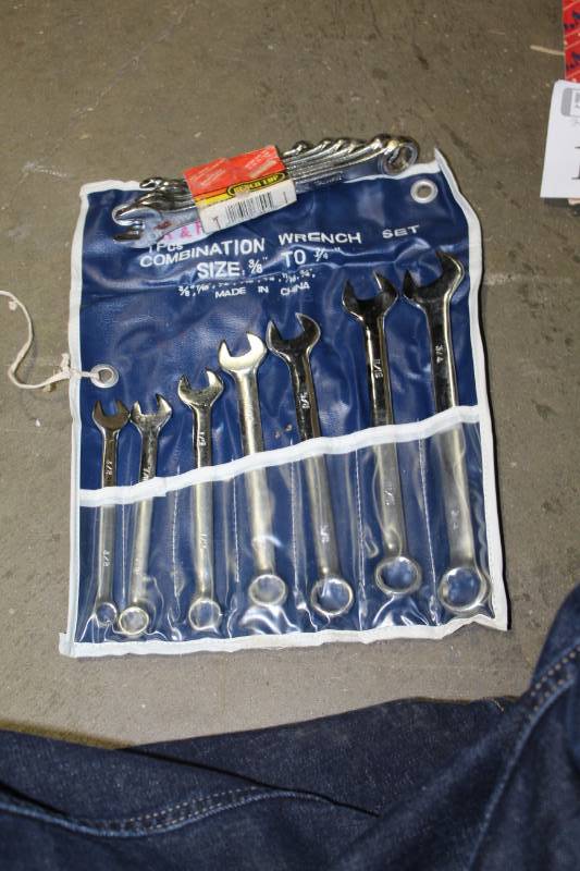 lot 121 image: Lot of (2) Wrench Sets - K&F 7-Piece SAE Combination Wrench Set, Bench Top 7-Piece Metric Combination Wrench Set