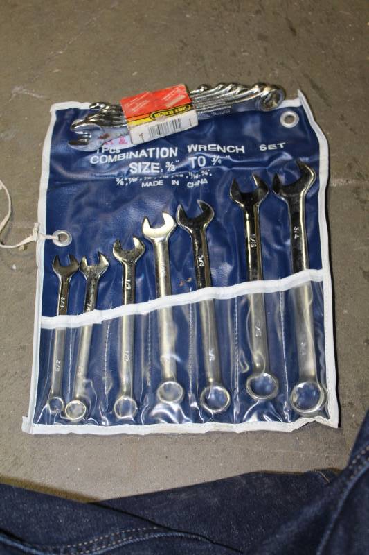 lot 122 image: Lot of (2) Wrench Sets - K&F 7-Piece SAE Combination Wrench Set, Bench Top 7-Piece Metric Combination Wrench Set