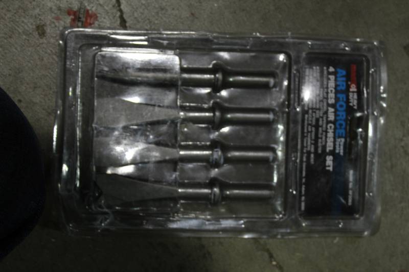 lot 119 image: Mark1 Heavy Duty Air Force Power Tools 4-Piece Chisel Set