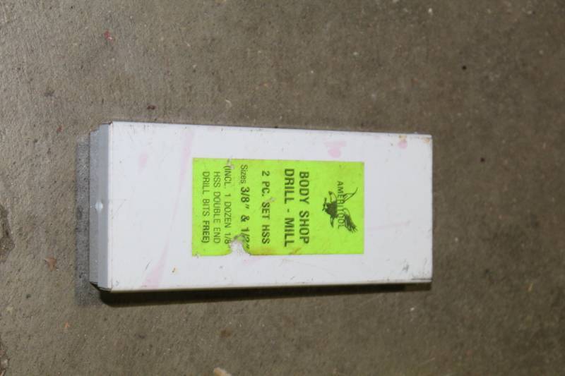 lot 118 image: Ameritool Body Shop Drill Mill 2-Piece HSS Drill Bits