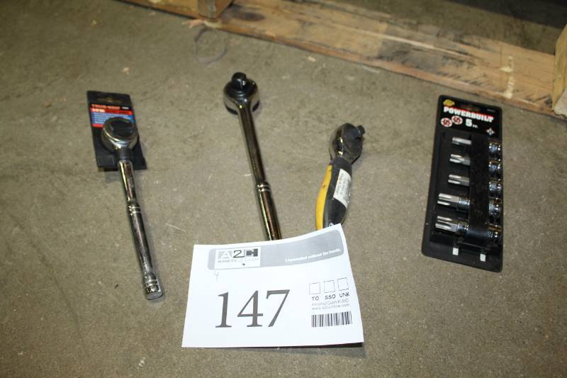 lot 147 image: Lot of (4) Hand Tools - True-Grip 38in. Drive Ratchet Handle, Socket Ratchet, Socket Ratchet, Powerbuilt 5-Piece Star Bit Set