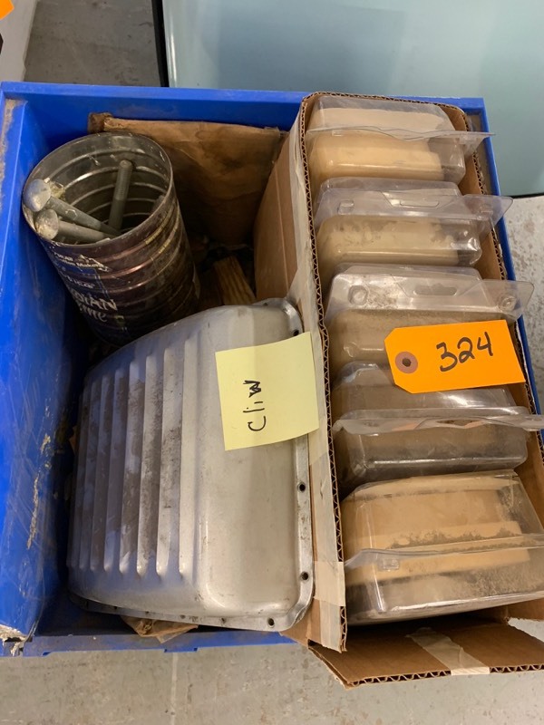 lot 324 image: LOT OF COUPLER LOCKS & HARDWARE