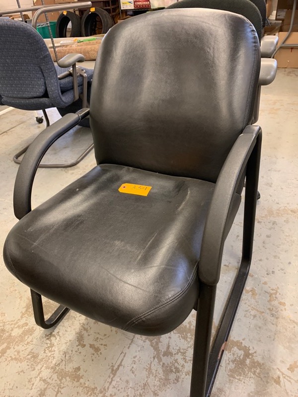 lot 334 image: 3 OFFICE CHAIRS