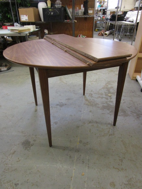 lot 352 image: WOOD LAMINATE TABLE
