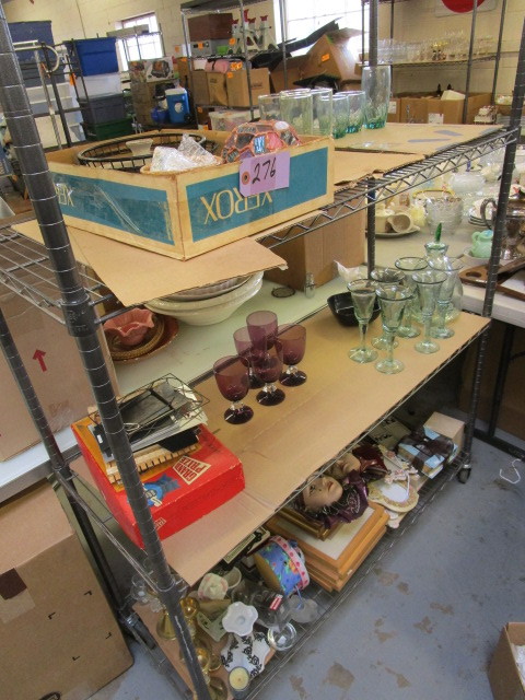 lot 383 image: ASSORTED GLASS, COPPER & WOOD HOME DECOR
