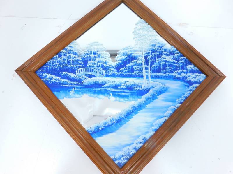 lot 17 image: Hand Painted Swan Mirror