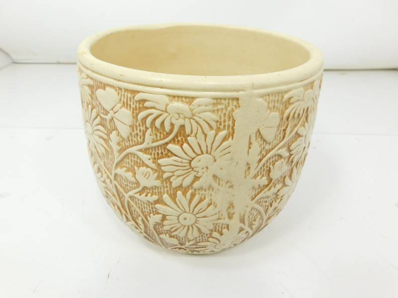 lot 74 image: Unmarked Art Deco Large Jardinerre