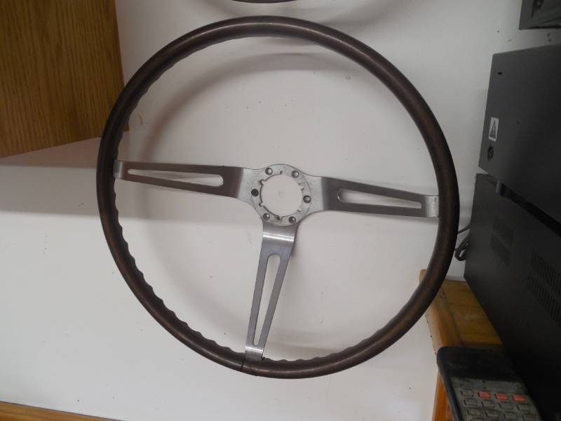 lot 10 image: 1963-67 CORVETTE STEERING WHEEL