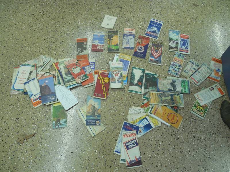 lot 36 image: OLD COLLECTION OF ROAD MAPS FROM 30S - 40S