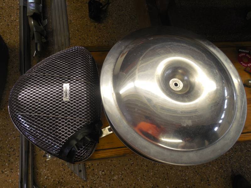 lot 82 image: 2 AIR CLEANERS 4 BARRELL