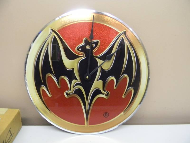 lot 10 image: BACARDI BAT BAR CLOCK - IN BOX, SEE PICTURES - APPROX 15 ROUND