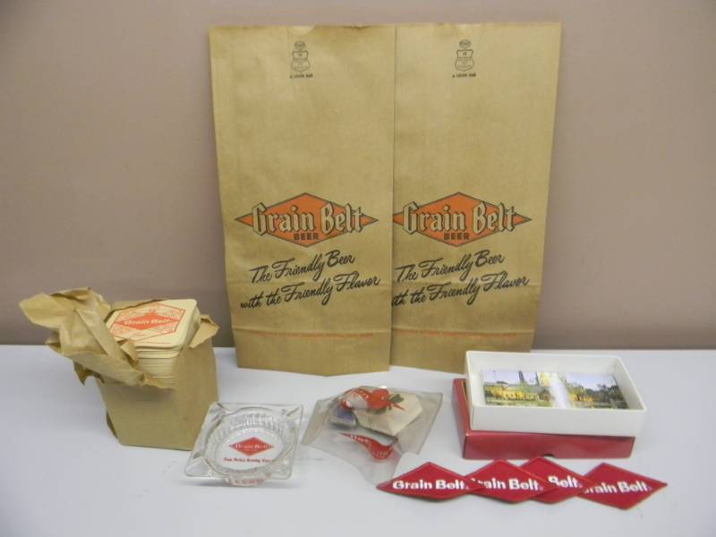 lot 37 image: VINTAGE GRAIN BELT BEER COLLECTION - SEE PICTURES