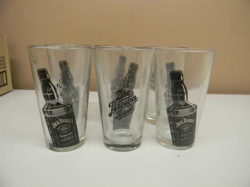 lot 40 image: NOS 6 ZAC BROWN BAND  JACK DANIELS OLD NO. 7 TOGETHER ON TOUR GLASSES - RARE VERY COOL - SEE PICTURES