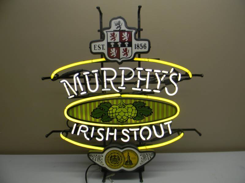 lot 53 image: VINTAGE MURPHYS IRISH STOUT NEON LIGHT - NICE WORKS - APPROX 24 BY 27 - SEE PICTURES