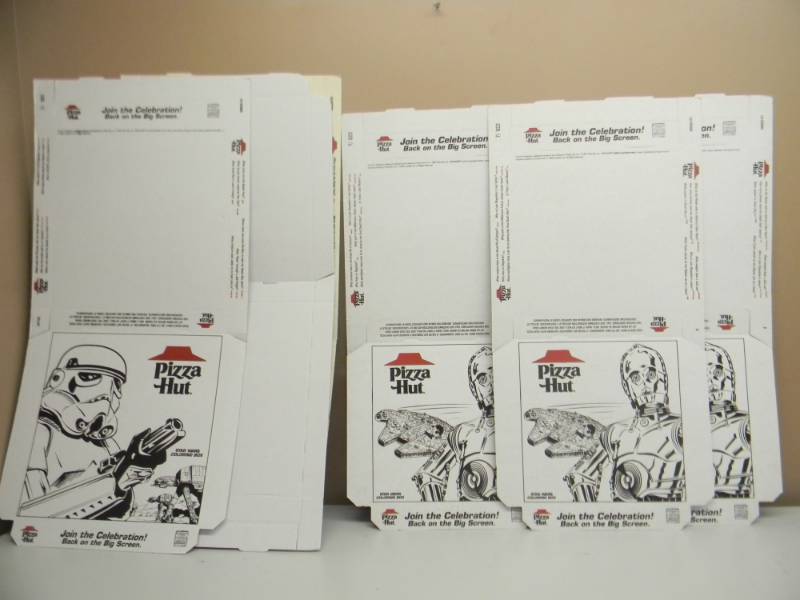 lot 135 image: 6 UNUSED STARS WARS PIZZA BOXES - SEE PICTURES