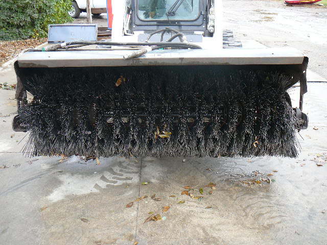 72 Edge Skid Ster Hyd Broom  Sweeper