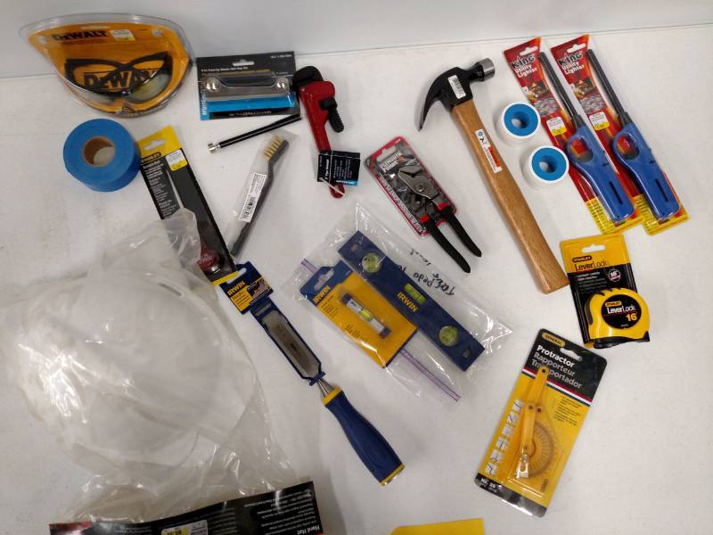 lot 108 image: Asstd Tools...