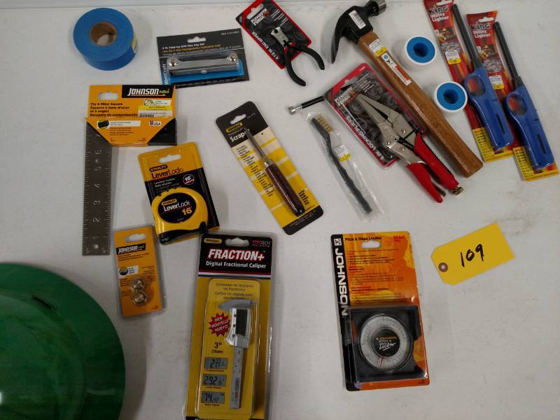 lot 109 image: Asstd Tools...