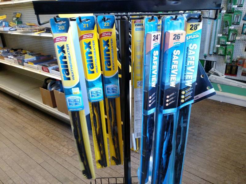 lot 388 image: Windshield Wipers, Fluid, & Rack...
