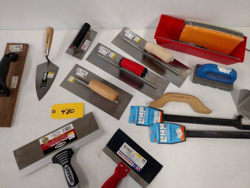 lot 480 image: Asstd Tools  ...