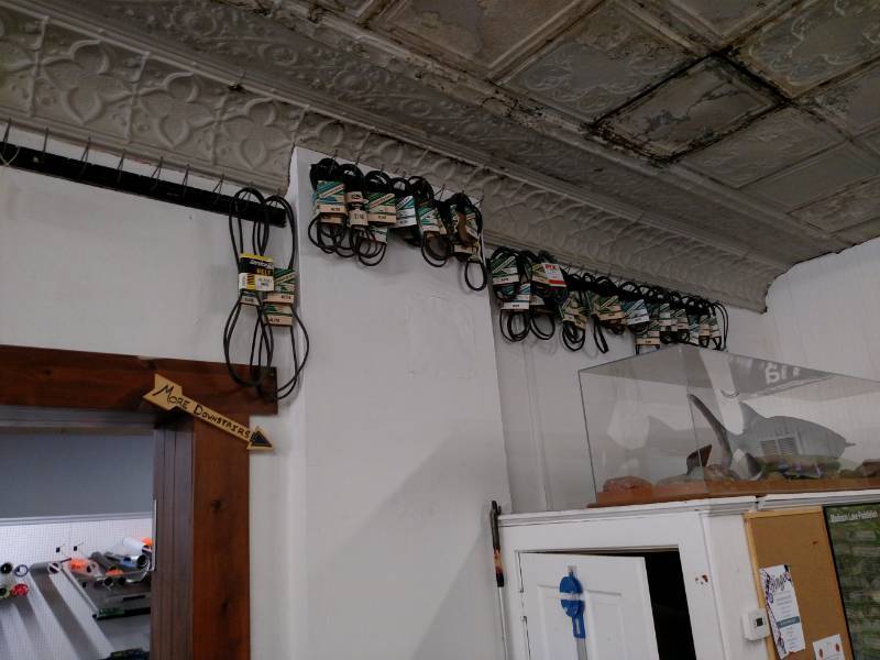 lot 600 image: Asstd 38 x 12 Belts...