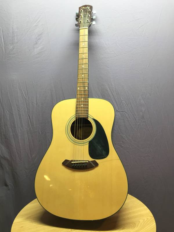 lot 118 image: Fender Guitar