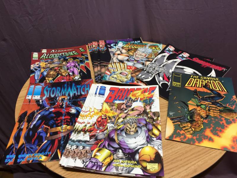 lot 128 image: 20 Assorted Comics