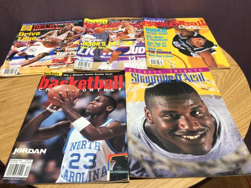 lot 129 image: Basketball Magazines - 5