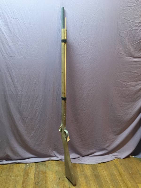 lot 133 image: Prop Gun