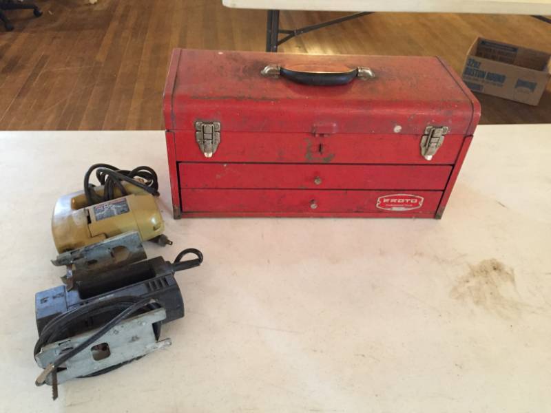 lot 136 image: Tool Box & 2 Jigsaws