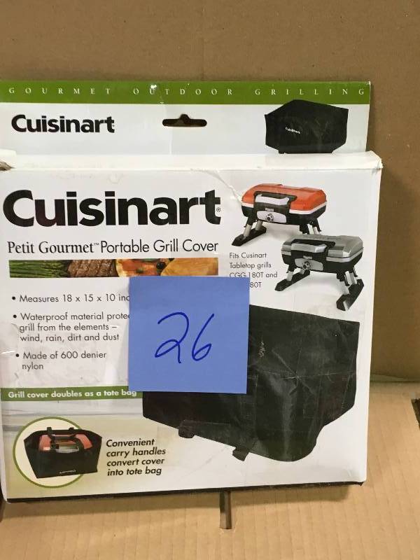 lot 26 image: Tabletop Grill Tote and Cover (Fits CGG-180 or CEG-980) not used
