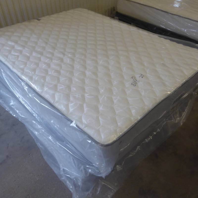 Brand New Simmons Beautyrest Midnight Blue Firm Queen 11 Mattress