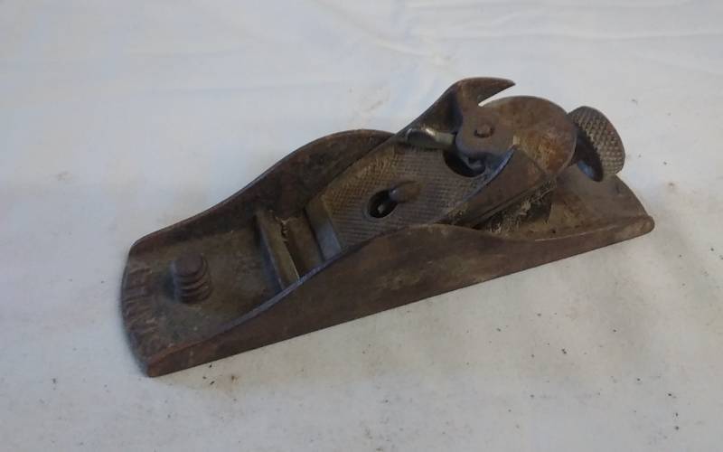 lot 9 image: Stanley No. 220 Hand Plane - 7 Inch