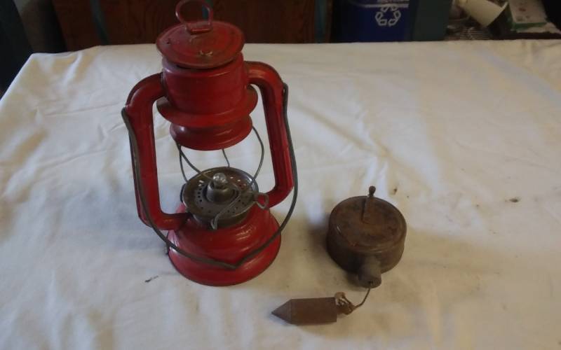 RED Vintage Dietz Comet Battery Lantern 