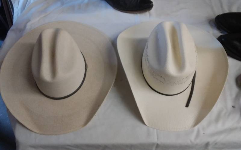 lot 48 image: 2-Straw Cowboy Hats (Justin Brand Size 7, Atwood Brand Size 6-34)