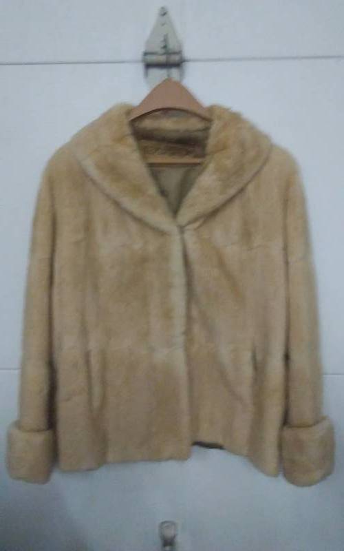 lot 64 image: Ladies Fur Jacket By Teply House Of Furs, Portland, Oregon