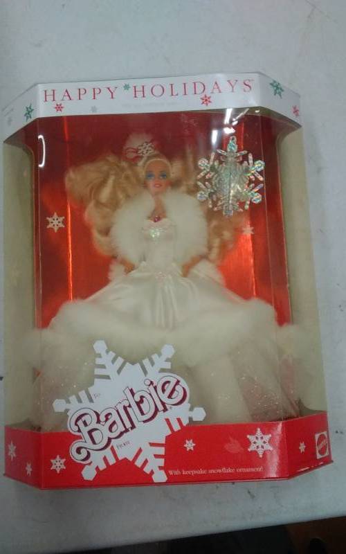 lot 67 image: Holiday Barbie 1989