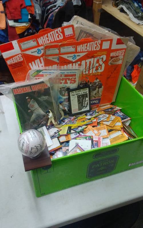 lot 86 image: Box Lot Of Baseball Collectibles-Wheaties Box 1987, Baseball Cards, Stamped Autograph Baseball