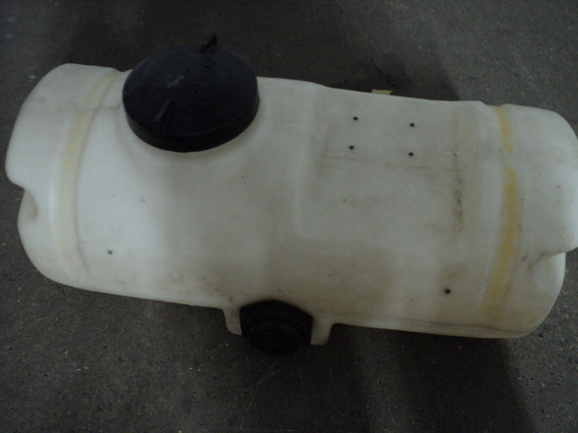 lot 14 image: poly tank...