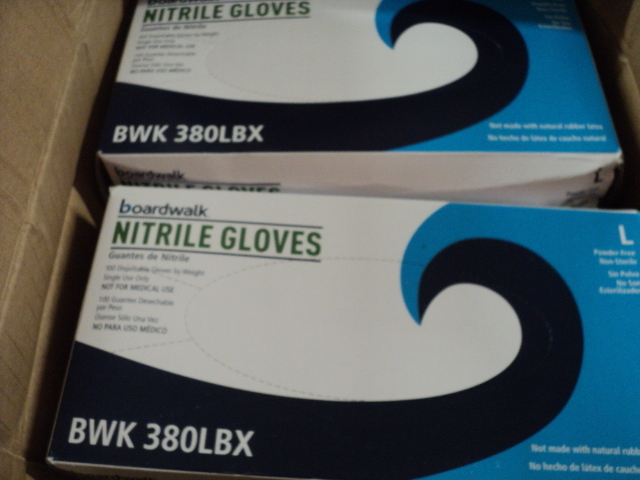 lot 46 image: 700 Boardwalk Nitrile gloves, powde...