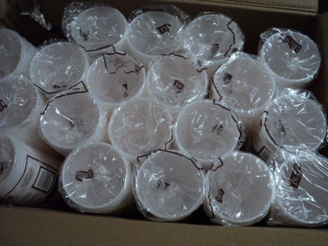 lot 82 image: 1000 galaxy cups...