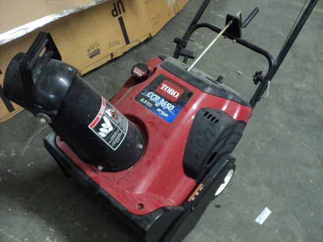 lot 192 image: Toro CCR 3650 6.5HP snow blower...
