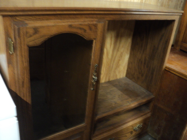 lot 196 image: wood entertainment center 47x48x1...