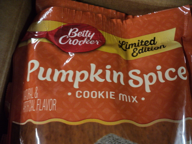 lot 259 image: 12 pack Pumpkin Spice cookie mix...