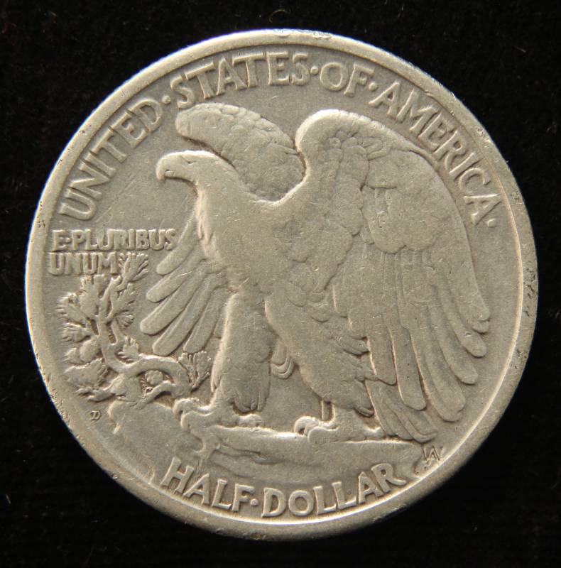 1929-D WALKING LIBERTY SILVER HALF DOLLAR