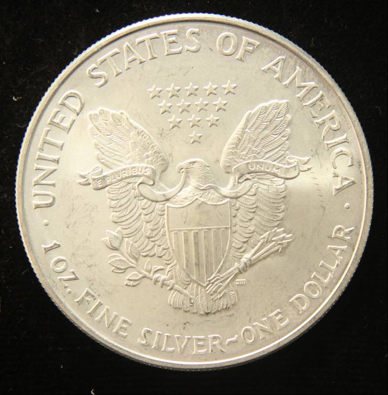 2006 AMERICAN SILVER EAGLE 1 TROY OZ. .999 FINE SILVER DOLLAR