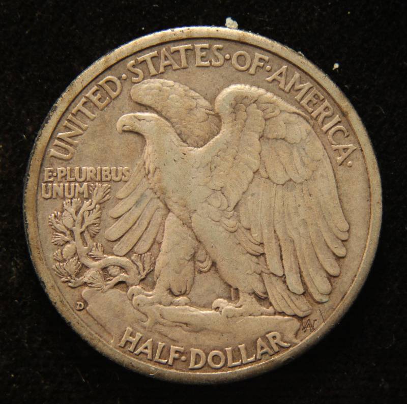 1943-D WALKING LIBERTY SILVER HALF DOLLAR
